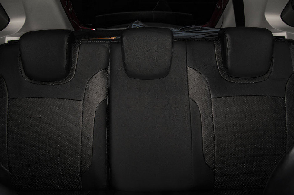 Авточехлы на LADA XRAY "Почин" экокожа, черный