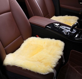 Накидка на переднее сиденье "Квадрат" овчина из кусков, бежевый (1 штука)